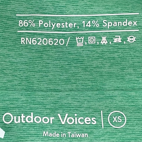 Outdoor Voices Venus Crop Top - Picture 3 of 3